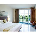 B2 Premier Hotel & Resort